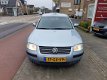 Volkswagen Passat - 2.0 Highline - 1 - Thumbnail