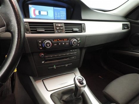 BMW 3-serie Touring - 320d High Executive M-sport (xenon, navi, clima) - 1