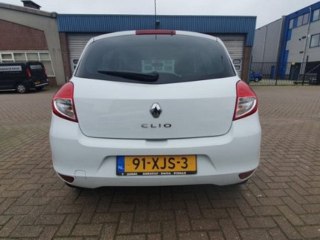 Renault Clio - 1.2 16V 75 AUTHENTIQUE - 1