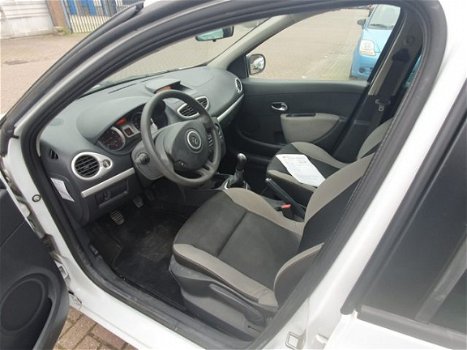 Renault Clio - 1.2 16V 75 AUTHENTIQUE - 1