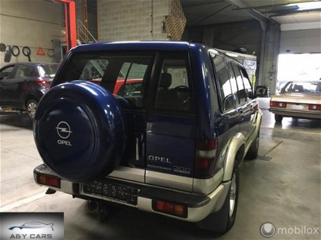 Isuzu Trooper 4x4 - 3.0 TD inter LV Autom - 1