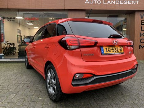 Hyundai i20 - 1.0 T-GDI Comfort AUTOMAAT Apple Carplay / Camera / Park. sensoren en meer - 1