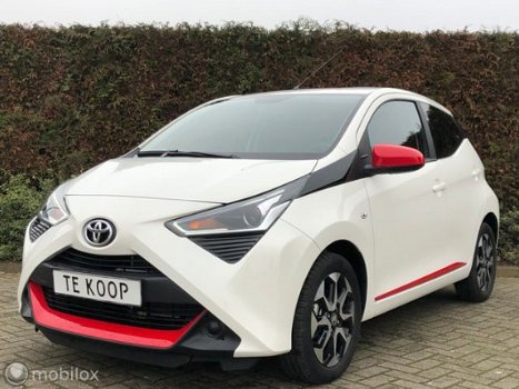 Toyota Aygo - 1.0 VVT-i x-clusiv 5DRS AIRCO CRUISE NWSTAAT 25000KM BJ2018 ACHTERUITRIJ CAMERA 2 KLEU - 1