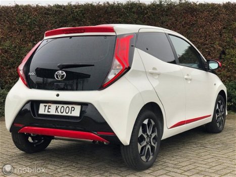 Toyota Aygo - 1.0 VVT-i x-clusiv 5DRS AIRCO CRUISE NWSTAAT 25000KM BJ2018 ACHTERUITRIJ CAMERA 2 KLEU - 1