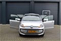 Volkswagen Up! - 1.0 move up! BlueMotion | Airco | Navi | 2e eigenaar | Dealer onderhouden - 1 - Thumbnail