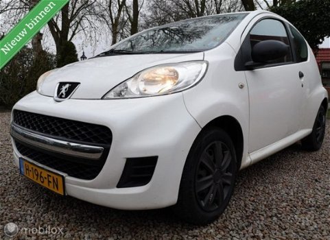 Peugeot 107 - 1.0-12V 3-DRS 2010 / WIT / RIJKLAAR - 1