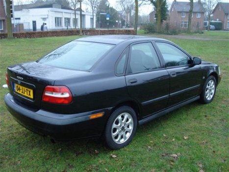 Volvo S40 - 1