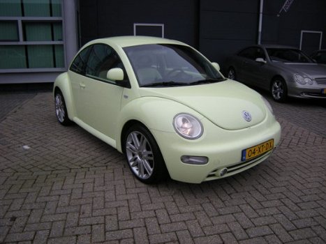 Volkswagen New Beetle - 2.0 Highline *Airco - 1