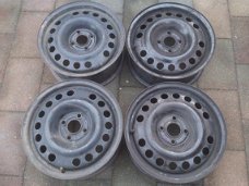 4 Stalen velgen 15 Inch Opel Corsa C Vectra B Astra G 4x100‏