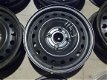 4 Stalen Velgen Nissan Tiida 15 Inch 4x114,3 Wieldoppen - 2 - Thumbnail