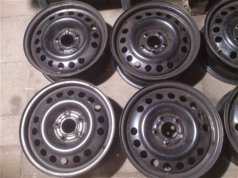 4 Stalen Velgen 5x110 Opel Zafira A Meriva 1,7 CDTI 15 Inch - 1