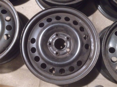 4 Stalen Velgen 5x110 Opel Zafira A Meriva 1,7 CDTI 15 Inch - 2