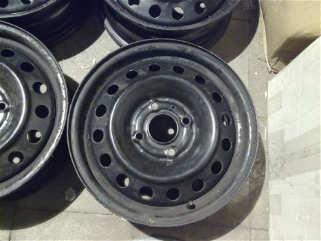 4 Stalen Velgen Nissan Primera Almera 15 Inch 4x114,3 - 2