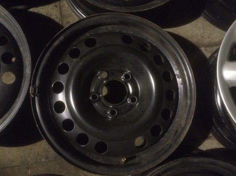 4 Stalen Velgen Opel Zafira Meriva 15 Inch 5x110 Wieldoppen - 2