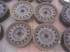 4 Stalen Velgen Nissan Primera Almera 15 Inch 4x114,3