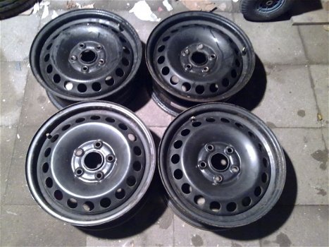 4 Stalen velgen 15 Inch Vw Touran Golf 5 6 Jetta 5x112 - 1