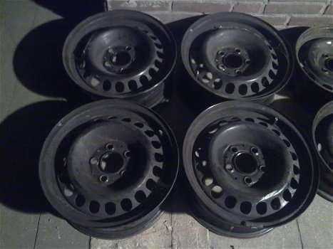 4 Stalen Velgen Mercedes C + E W202 W203 5x112 15 Inch - 3