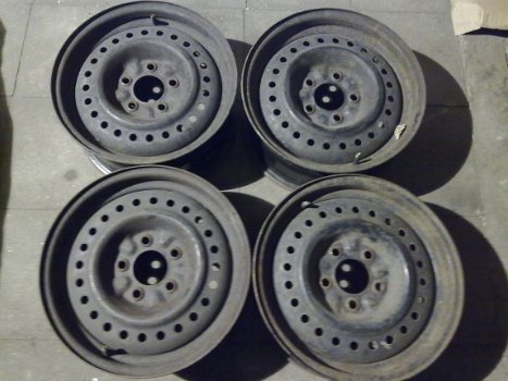 4 Stalen Velgen Chrysler Voyager 15 Inch 5x114,3 - 1