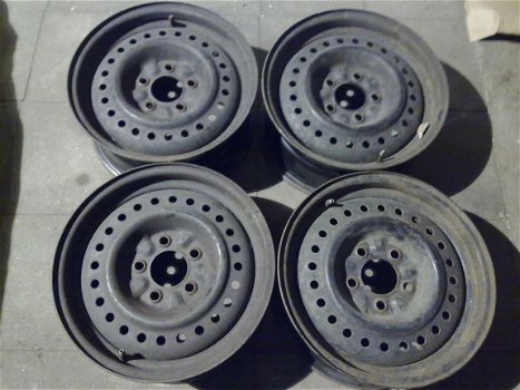 4 Stalen Velgen Chrysler Voyager 15 Inch 5x114,3 - 3