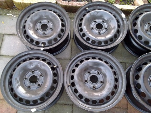 4 Stalen velgen 15 Inch Vw Passat 3B 3BG Audi A4 5x112 - nr. 1