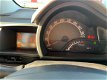 Toyota iQ 1.0 VVTi Aspiration,AIRCO,Nap,Apk,€4775.- - 6 - Thumbnail