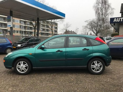 Ford Focus - 1.6-16V Trend *5DRS*STUURBEKR.*TREKHAAK*ELLEK.RAMEN*C.V*LM.VELG*ZEER NETTE AUTO*BOEKJES - 1