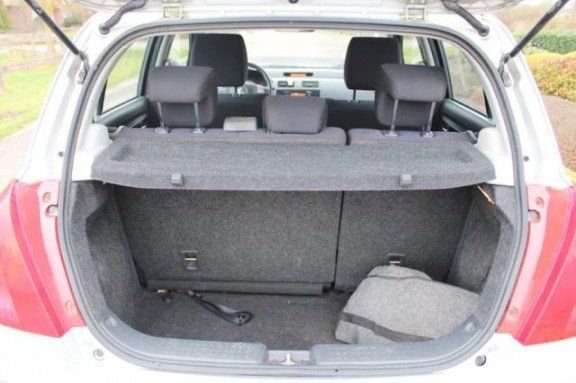 Suzuki Swift - 1.3 92pk Shogun airco/lm velgen 5-drs - Afbeelding 7