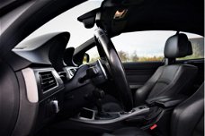 BMW 3-serie Cabrio - 325d M-Sportpakket H&K-Sound Navi-Prof Zetels Leder 19-Inch-Breedset Bi-Xenon-L