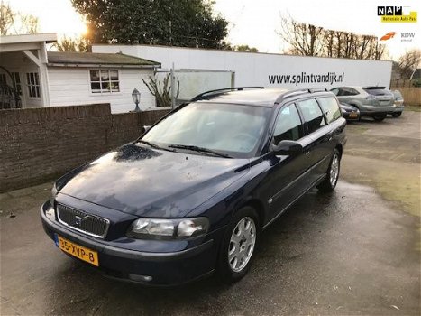 Volvo V70 - 2.4 Comfort Line - 1