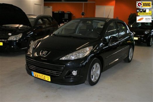 Peugeot 207 - 1.4 VTi XS 5drs bj 2010 95 PK airco pano dak NAP - 1