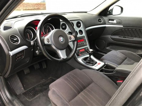 Alfa Romeo 159 - 1.9 JTS Distinctive NAP - 1