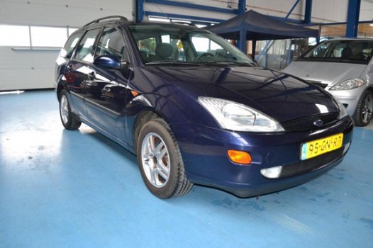 Ford Focus Wagon - 1.6i 16V Trend - 1