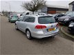 Volkswagen Passat Variant - 1.6 TDI Easyline BlueMotion 77kw 6-Bak Bj:2011 - 1 - Thumbnail