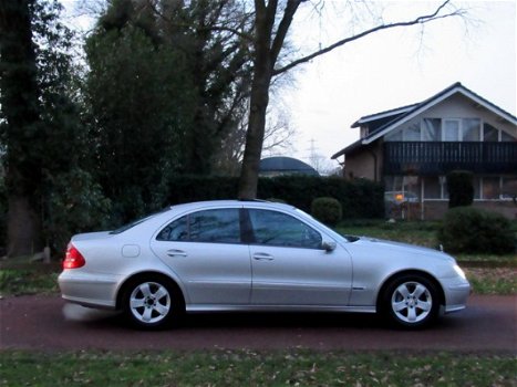 Mercedes-Benz E-klasse - E320 CDI Automaat Avantgarde Youngtimer - 1