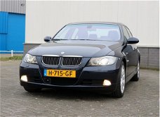 BMW 3-serie - 325i Dynamic Executive Radar HK Keyless Aktivlenkung