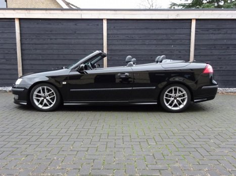 Saab 9-3 Cabrio - 2.0T Aero 210 PK / Automaat / Leder / 177.004 KM - 1