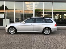 BMW 3-serie Touring - 318i Executive lm17