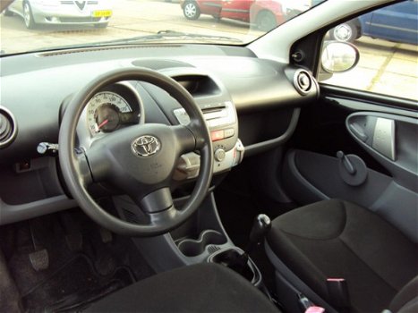 Toyota Aygo - 1.0-12V - 1