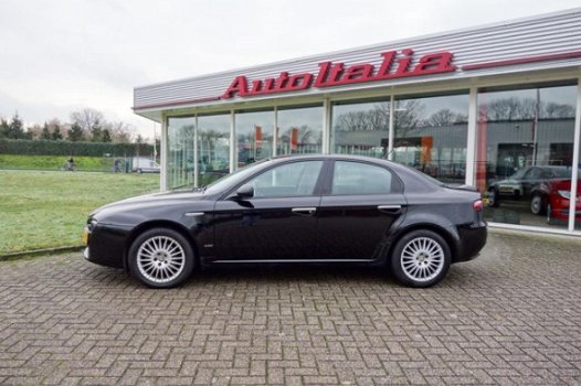 Alfa Romeo 159 - 1.9 JTS Distinctive - 1