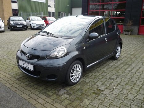 Toyota Aygo - 1.0-12V Comfort 32.000 KM NIEUWSTAAT 5DRS AIRCO - 1