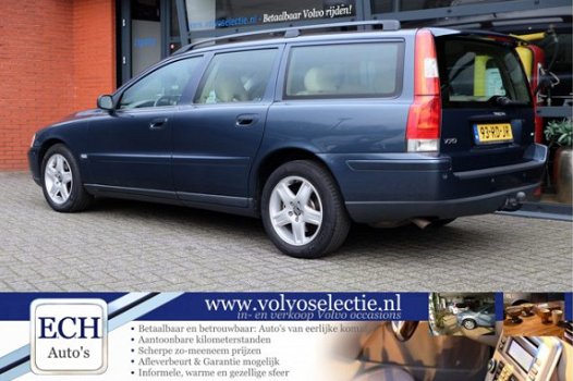 Volvo V70 - D5 163 pk Automaat, Leer, Navi, Xenon, Stoelverwarming - 1