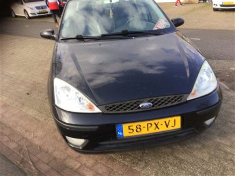 Ford Focus - 1.6-16V FUTURA - 1