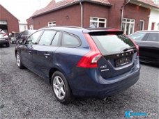 Volvo V60 - D2 Powershift Kinetic Leder Navi Stoelve