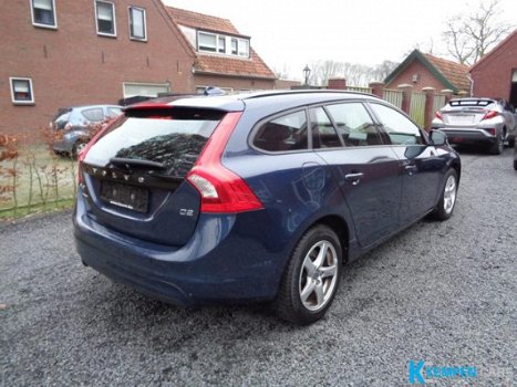 Volvo V60 - D2 Powershift Kinetic Leder Navi Stoelve - 1