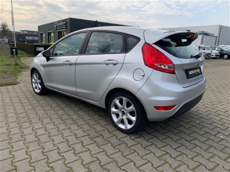 Ford Fiesta - 1.25 Ghia //2E EIGENAAR//AIRCO//STOELVERWARMING//SPRAAK BEDIENNING//STUURWIEL BEDIENIN - 1