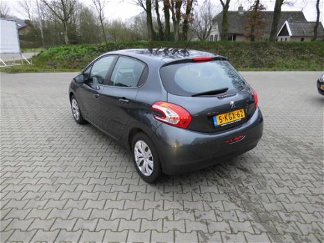 Peugeot 208 - 1.2 VTi 82PK 5D (104g) Blue Lease Executive - 1