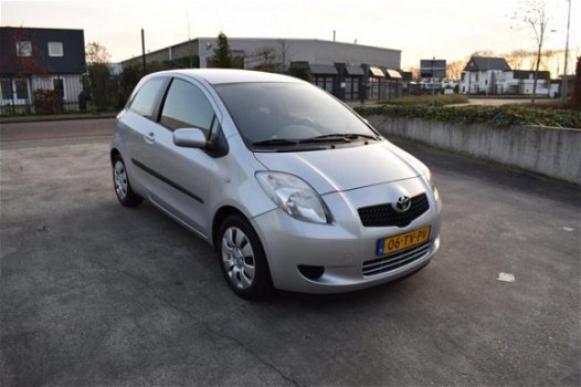 Toyota Yaris - 1.3 VVTi Sol - 1