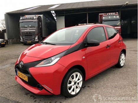 Toyota Aygo - 1.0i 69pk x-fun 5drs - airco - elektr ramen - lmv - aux - usb - cruise - 1e eig. - org - 1