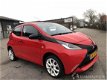 Toyota Aygo - 1.0i 69pk x-fun 5drs - airco - elektr ramen - lmv - aux - usb - cruise - 1e eig. - org - 1 - Thumbnail