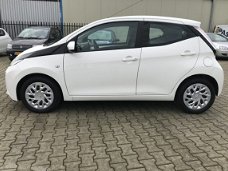 Toyota Aygo - 1.0 VVT-i x-play